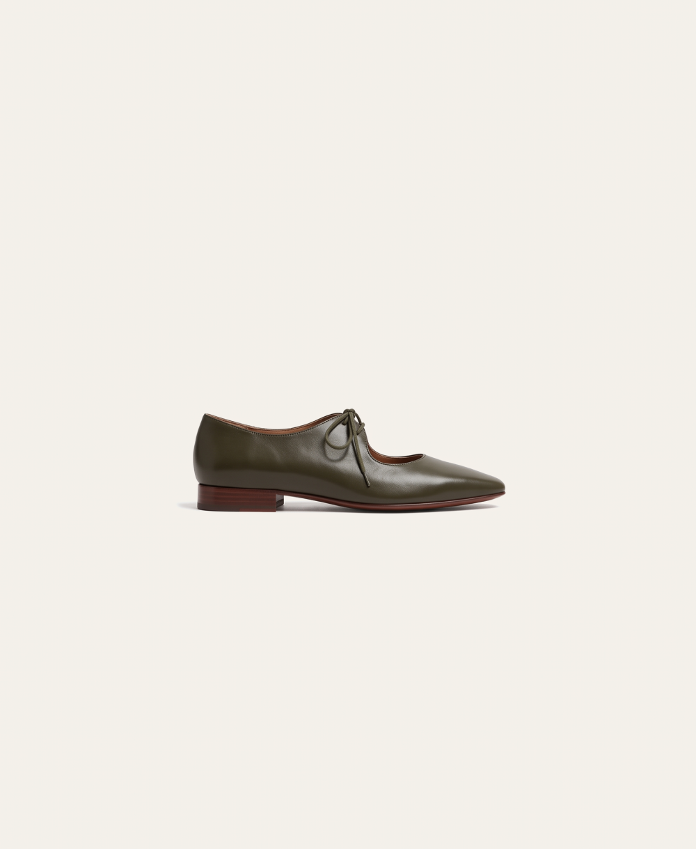 Audrey Lace-Up Flat